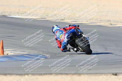 media/Jan-08-2022-SoCal Trackdays (Sat) [[1ec2777125]]/Turn 10 (2pm)/